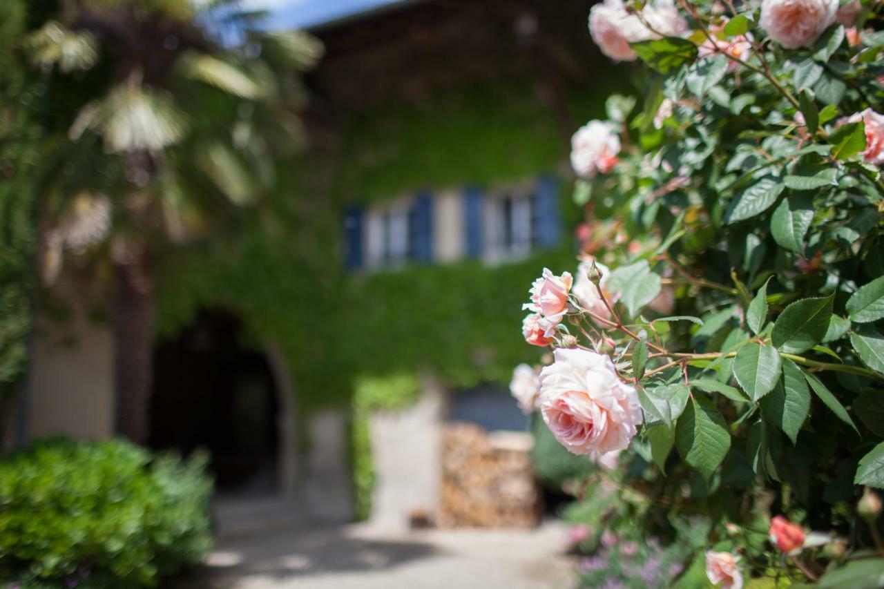 Le Clos Du Perret Chaussan Exterior foto